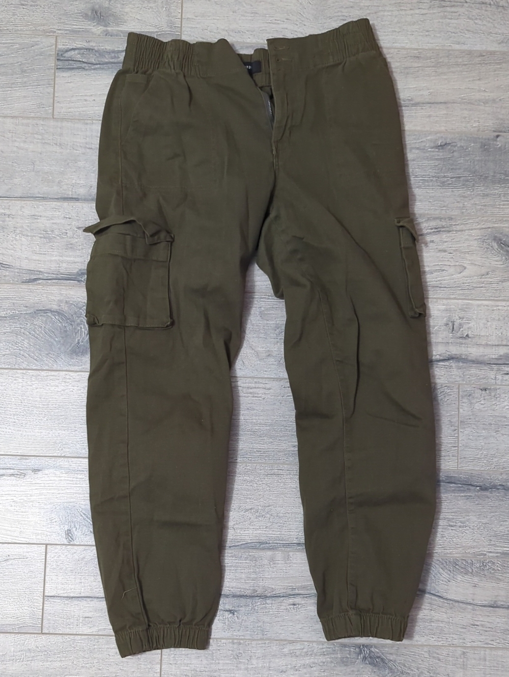 Women's Olive Cargo Jogger Pants - Forever 21